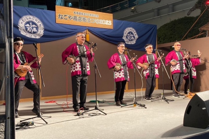 なごや商店街まつりでのライブ演奏